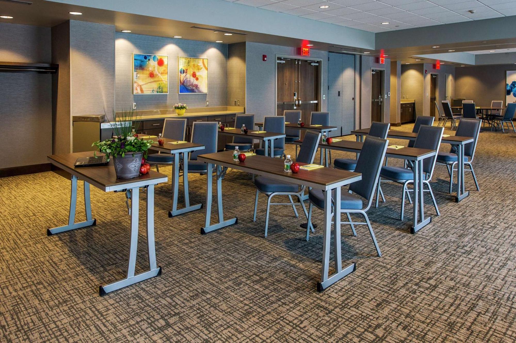 Hampton Inn & Suites/Foxborough/Mansfield Экстерьер фото